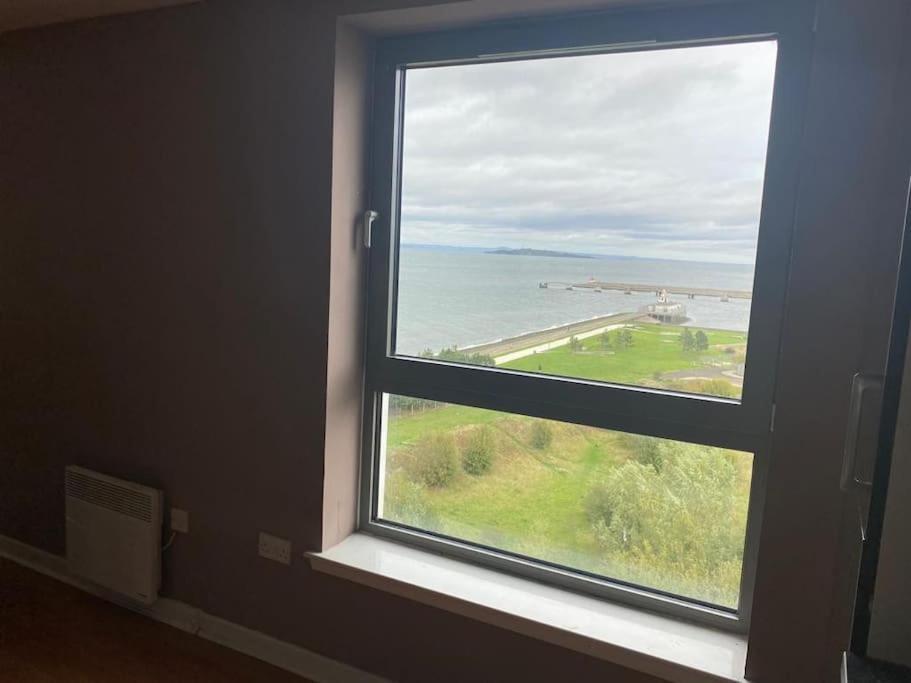 Apartamento Modern 2 Bed With Stunning Seaside View Edimburgo