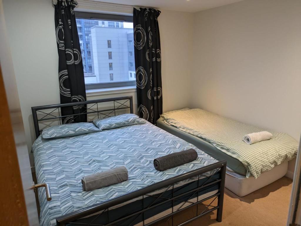 Apartamento Modern 2 Bed With Stunning Seaside View Edimburgo