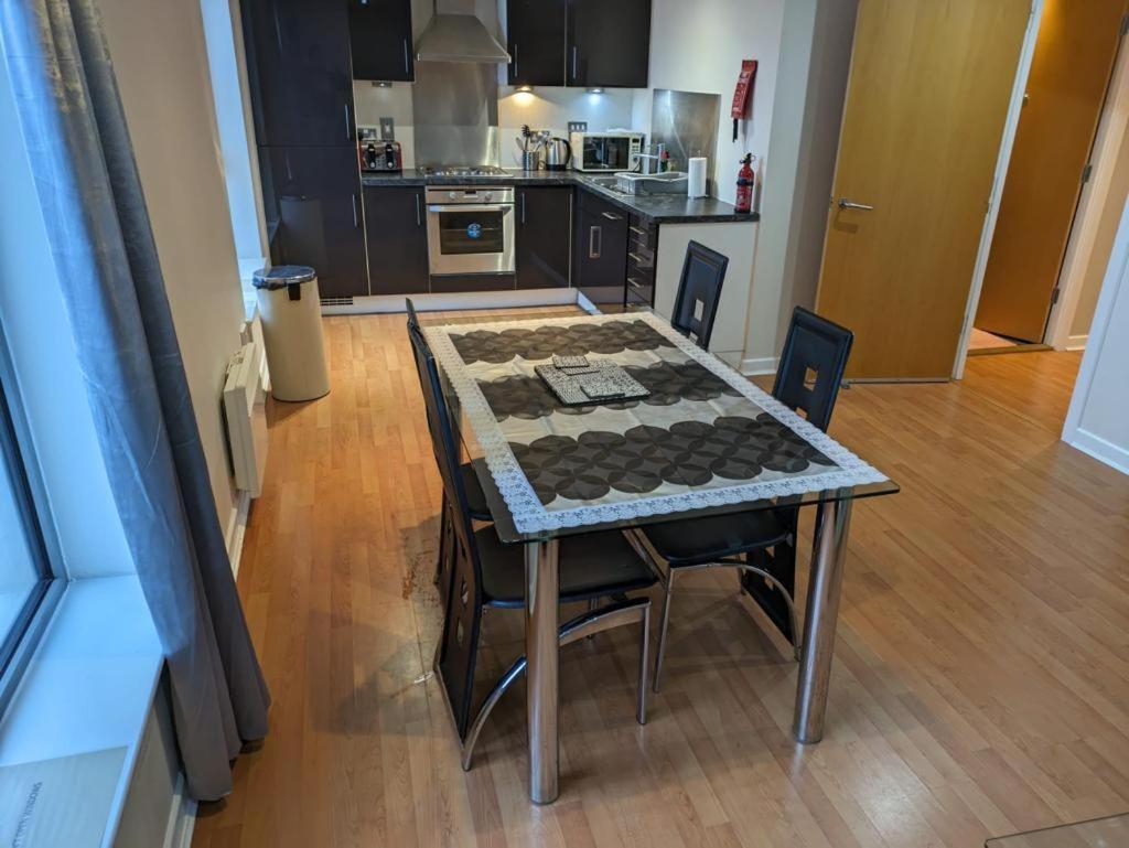 Apartamento Modern 2 Bed With Stunning Seaside View Edimburgo