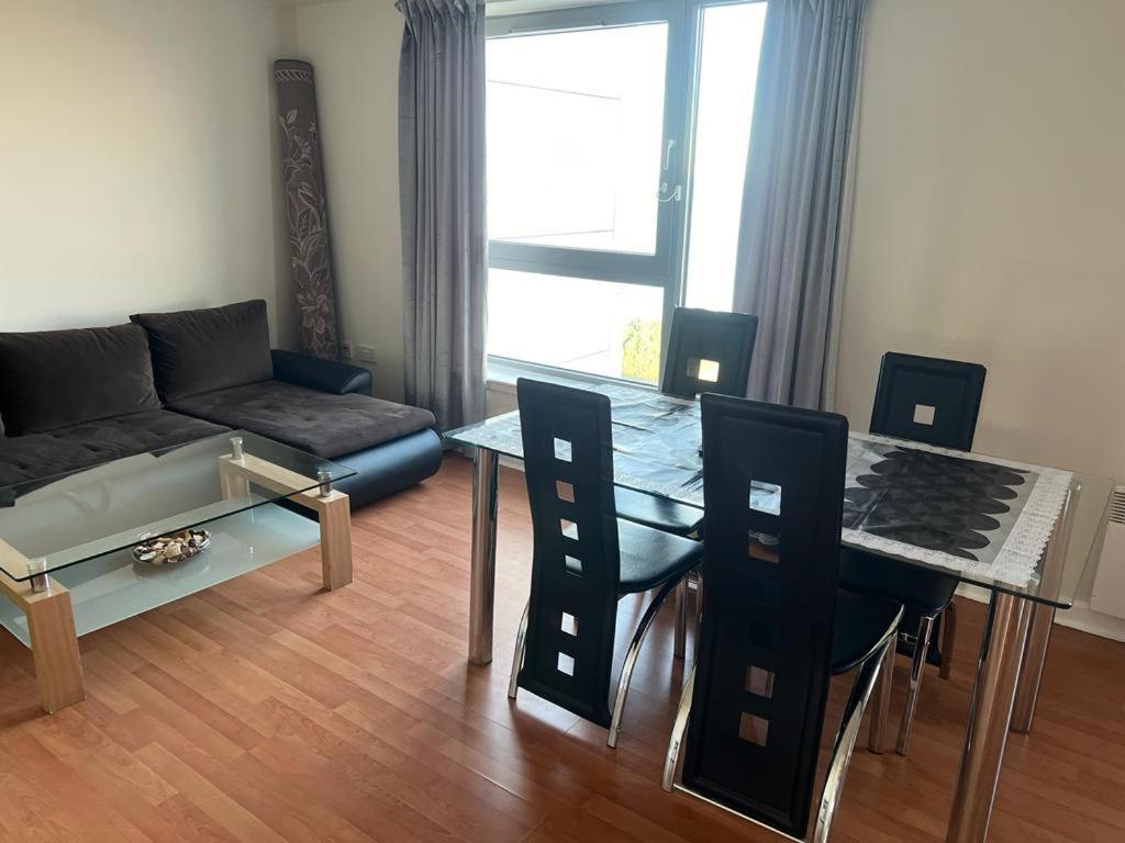 Apartamento Modern 2 Bed With Stunning Seaside View *
